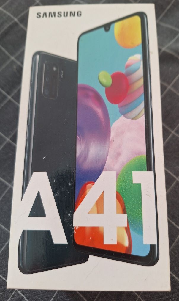 Продам телефон самсунг А41.