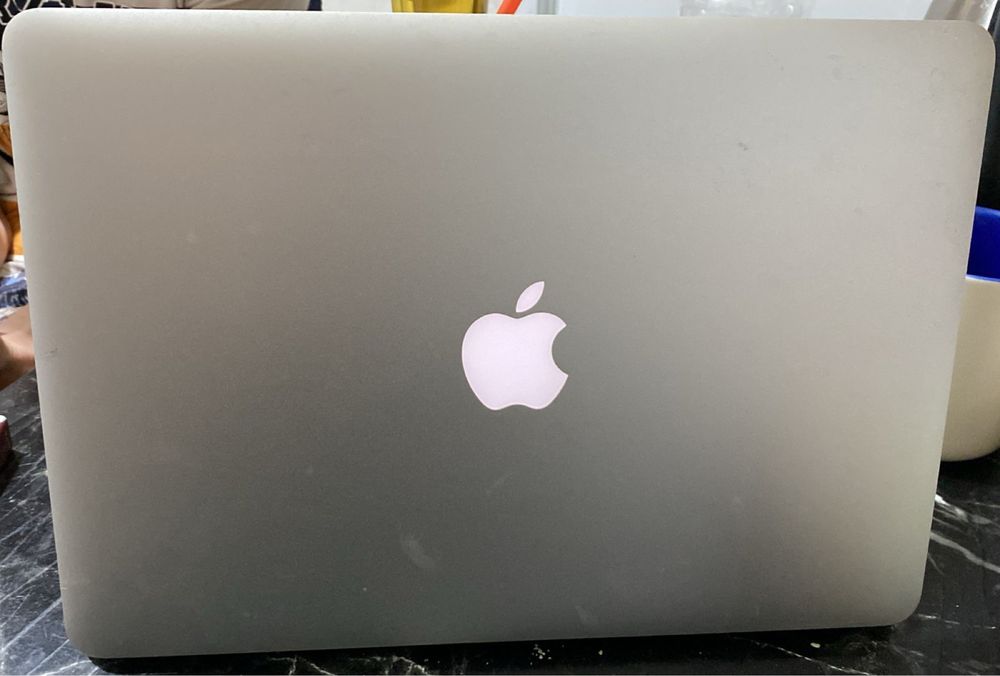 Продаю MacBook Air