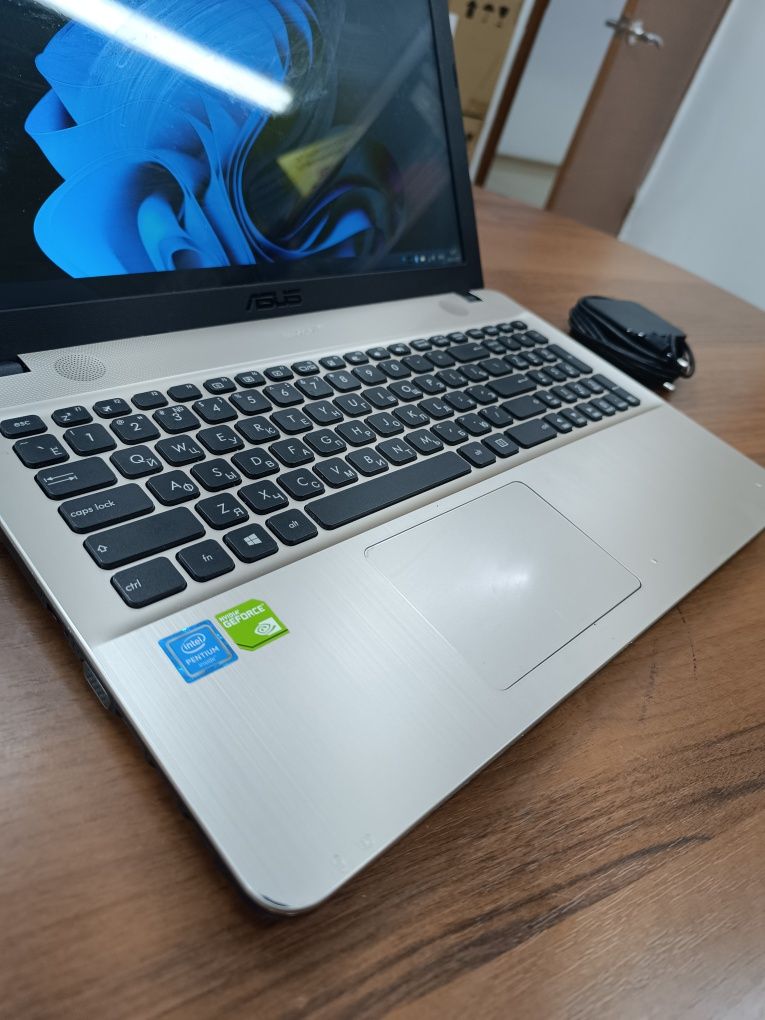 Офисный Тонкий  Ноутбук ASUS