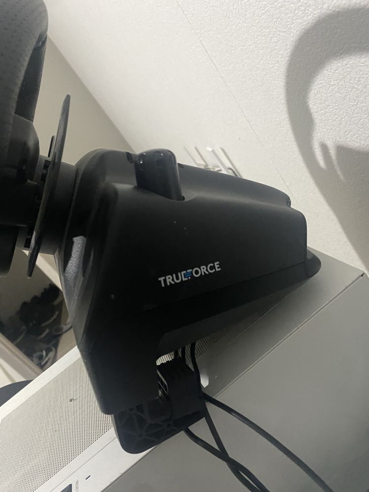 игровой руль Logitech G923 (TRUEFORCE)