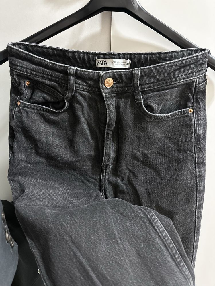 Прямые джинсы от ZARA