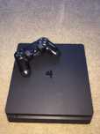 Продам PS4 Slim 500ГБ