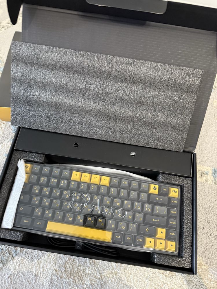 Игровая клавиатура AKKO 3084В Plus ьеспроводная
