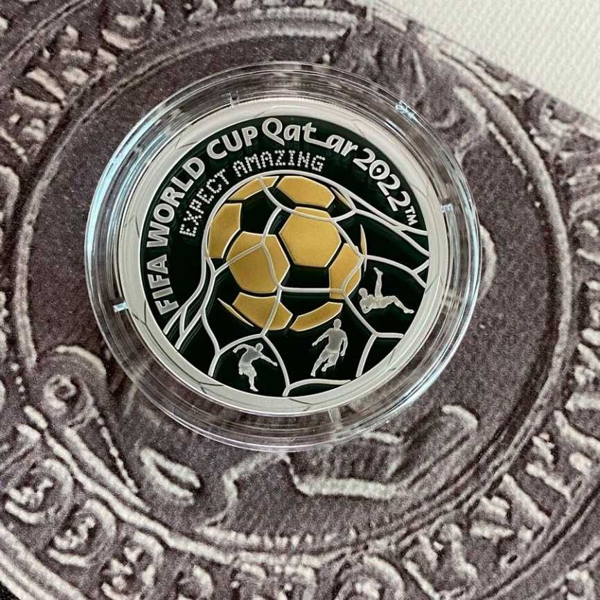 Коллекционная монеты из серебра FIFA WORLD CUP QATAR 2022