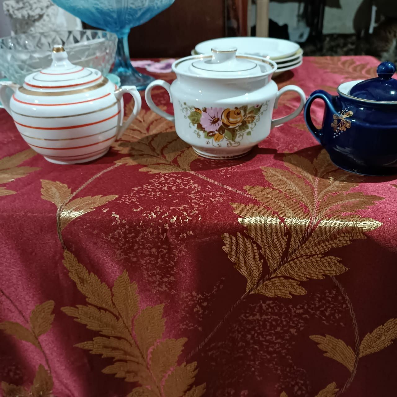 Продам чайник и сахарницу времён СССР цена за комплект