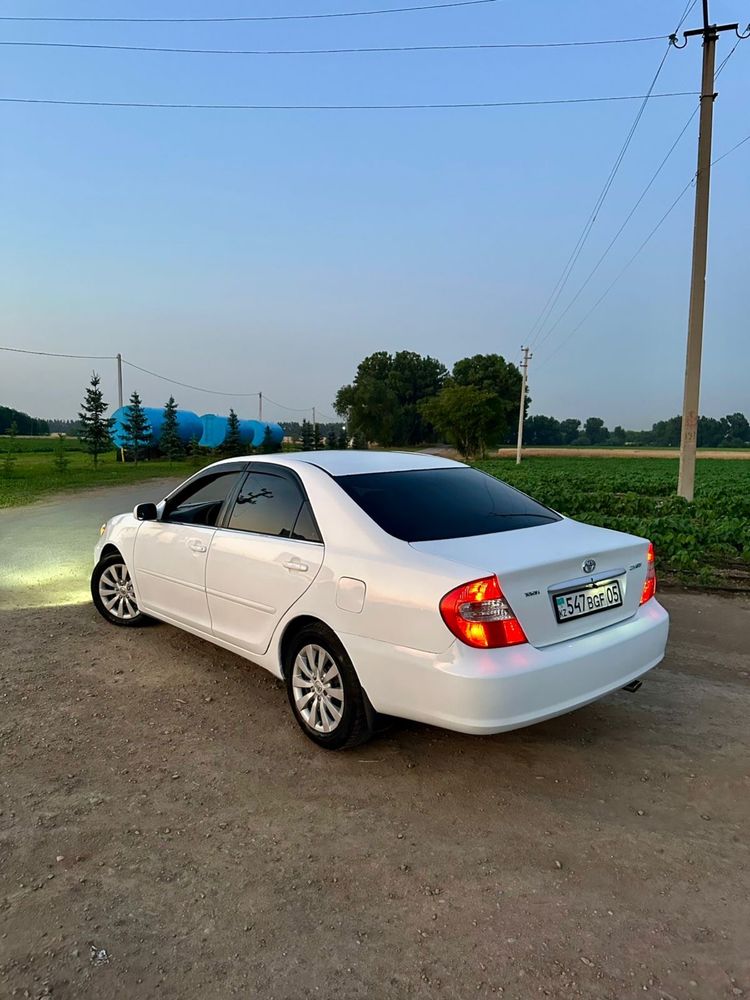 Toyota Camry 30