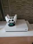 Продам Xbox one s 1tb