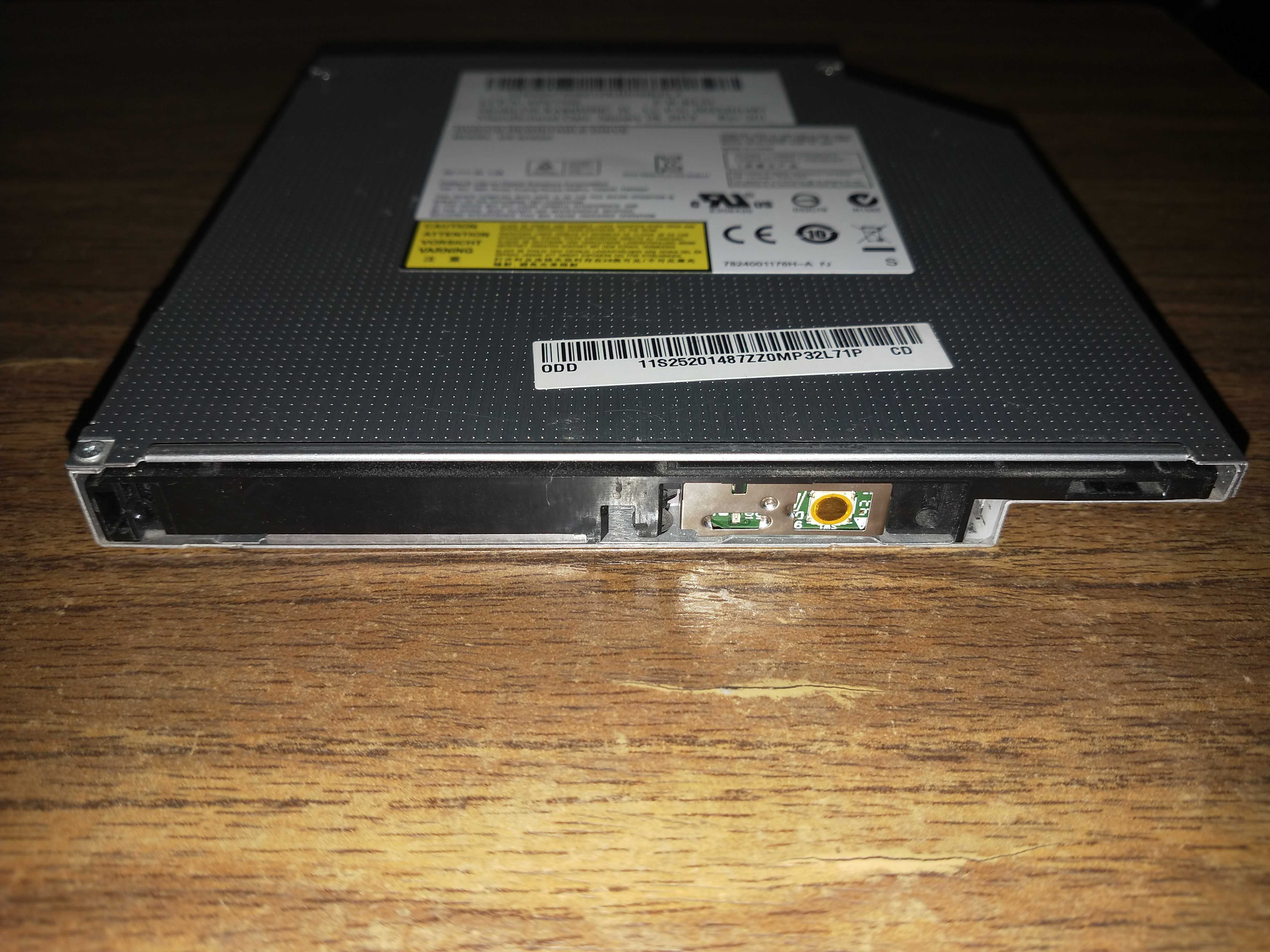 Тонкий внутренний привод для ноутбука . DVD±RW Lite-On (DS-8A8SH20С)