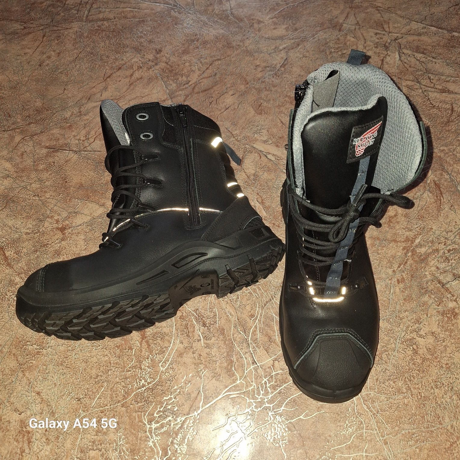 Продам летнюю спецобувь RED WING