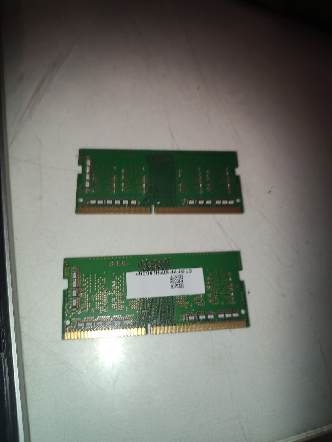 Продам озу 4 гб ддр 3 (Ddr4) 2 штуки
