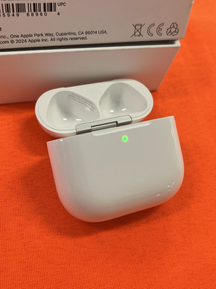Кейс Airpods 4 ANC оригинал