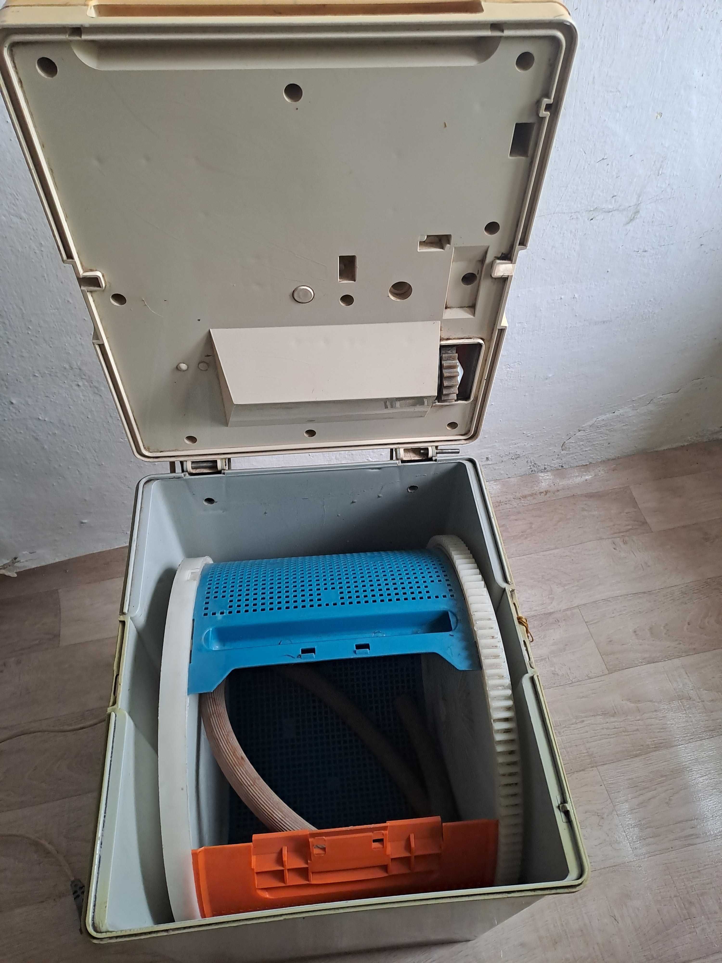 Продам машинку стиральную полуавтомат э