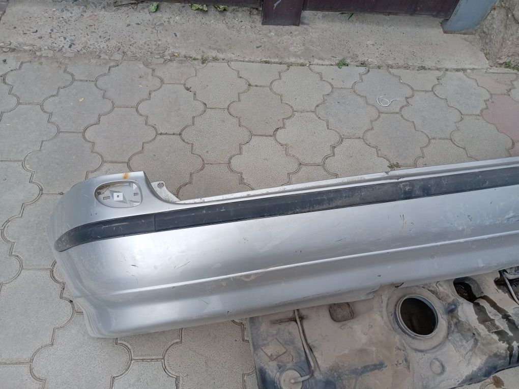 Запчасти на Ниссан Альмера Тино