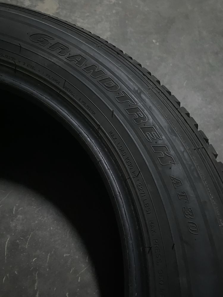 Шины Dunlop R19 265x55 новые