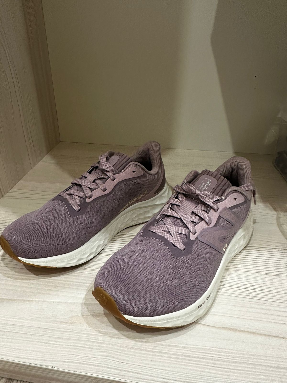 Кросовки женские NEW BALANCE