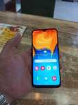 Продам телефон Samsung A20 память 32гб состояние отличное