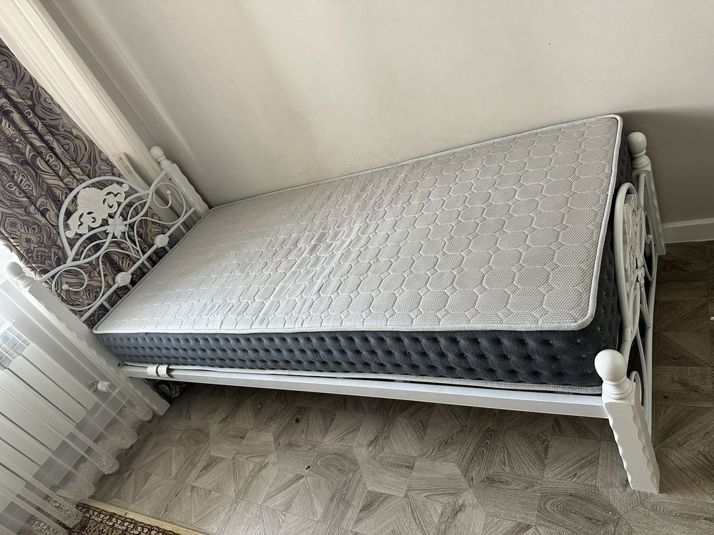 Кровать 90*200 см