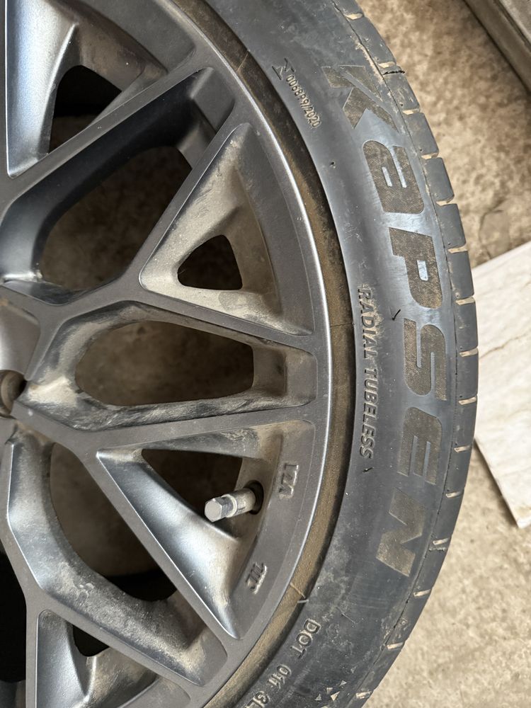 VOSSEN 215/45R17