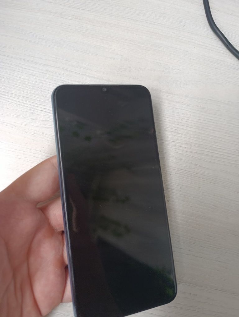 Продам Realme C21-y