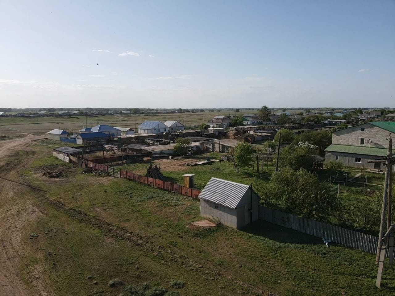 Продам дом,в живописном месте п.Акжаик ЗКО Теректинского района