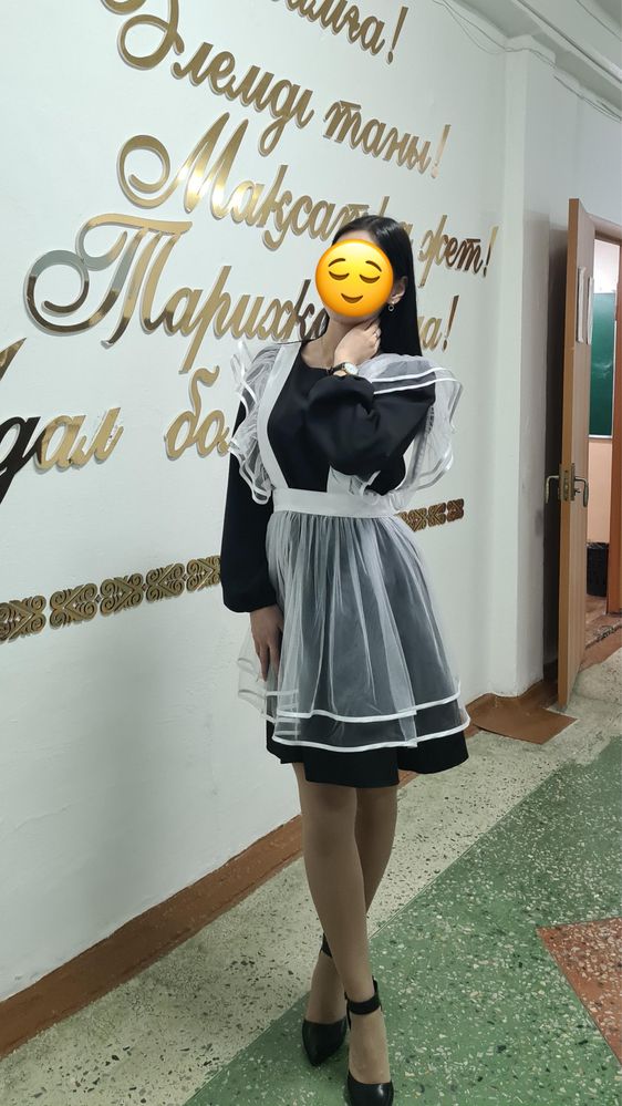 Продам школьный фартук и платье