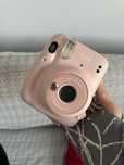 Продаю камеру Instax 11 mini