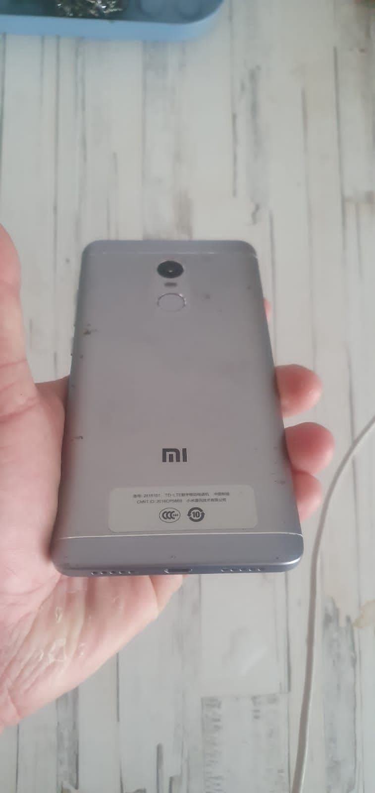 Продам телефон смартфон redmi note 4
