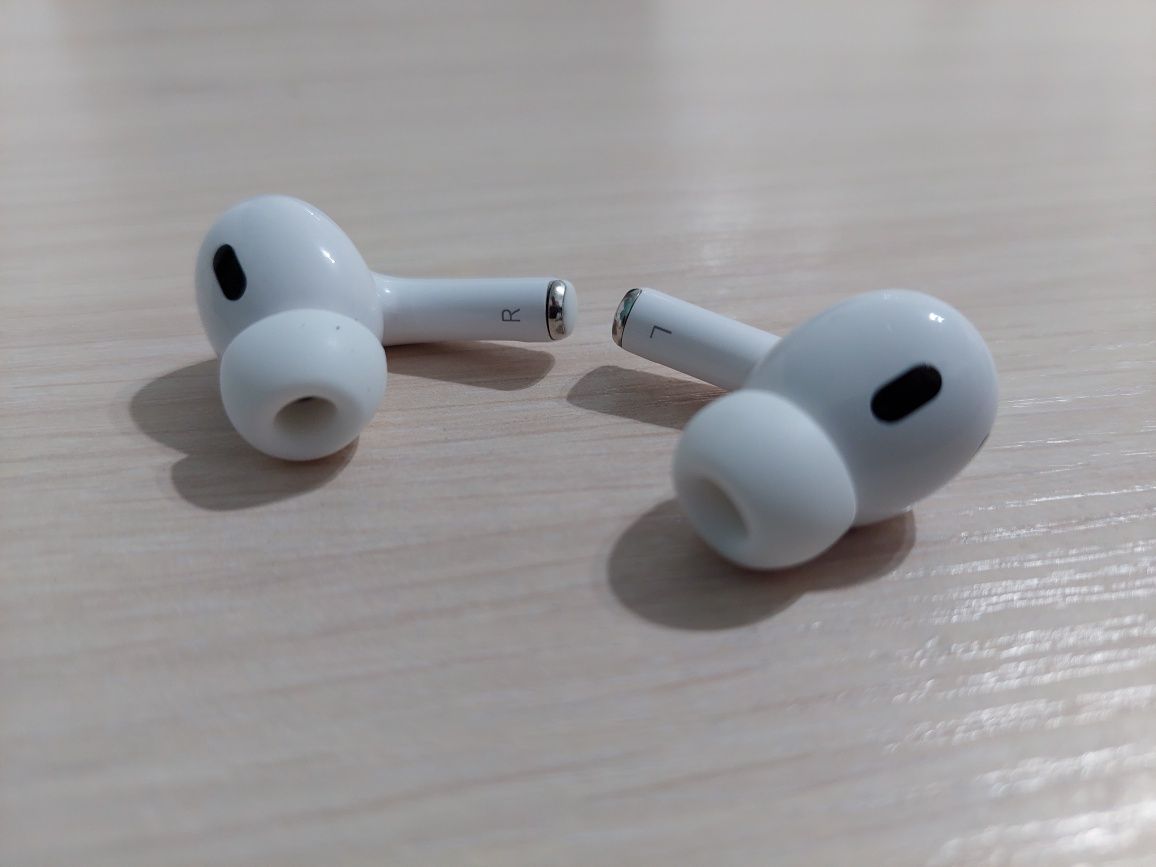 Apple AirPods Pro 2