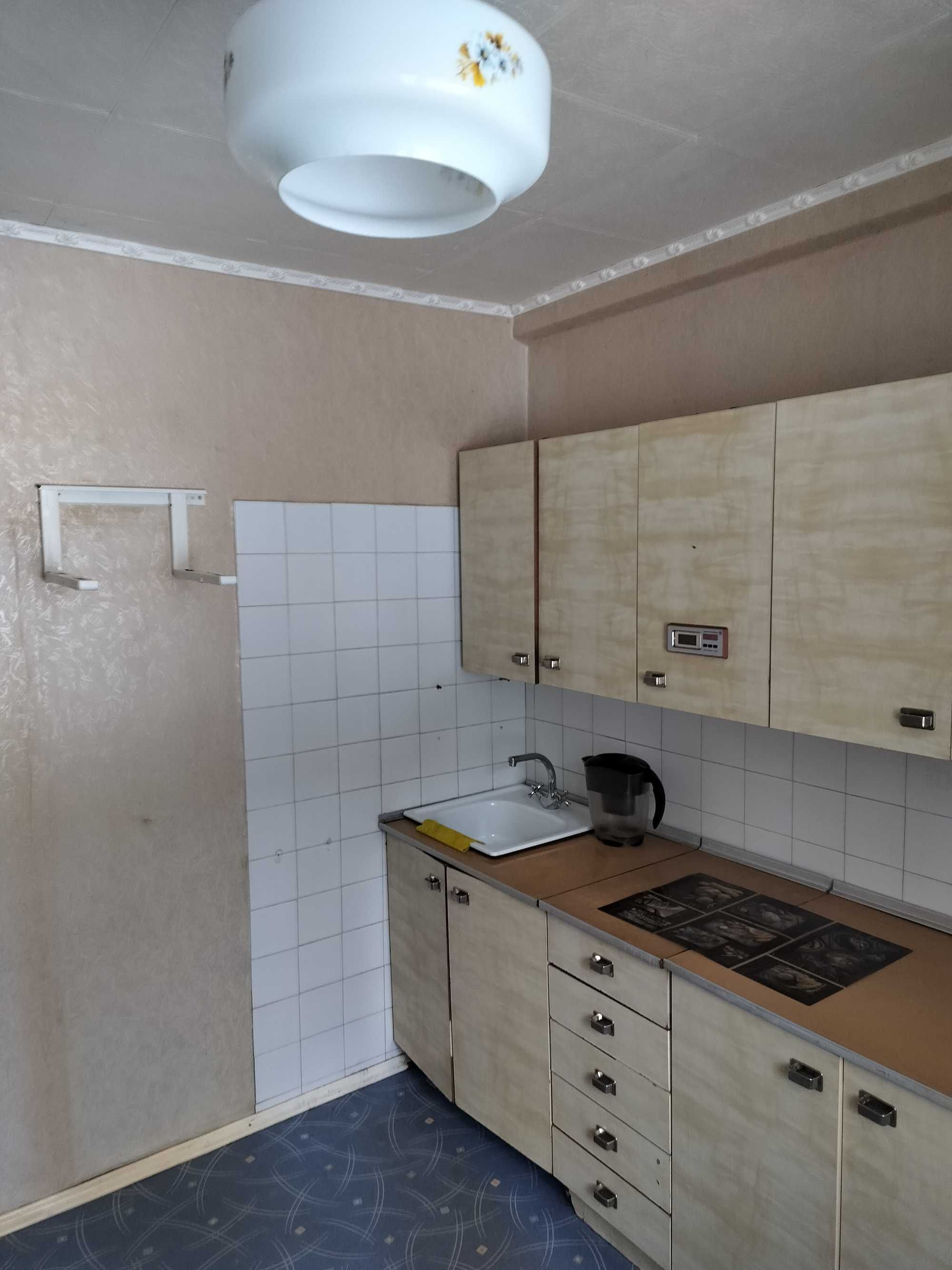 3х комнатная квартира район КШТ, Утепова,23