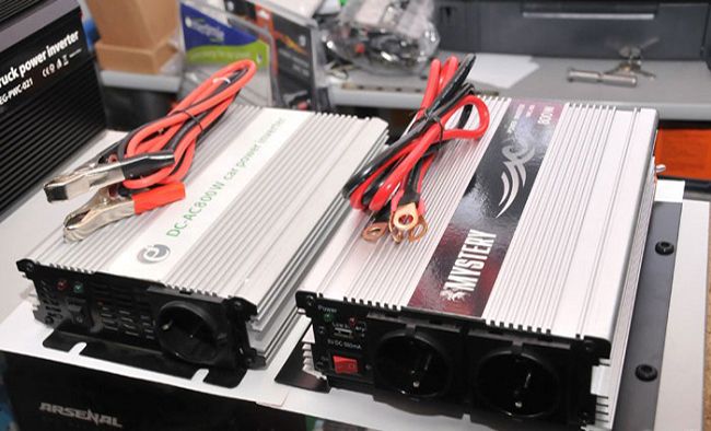 ИНВЕРТОРЫ с 12/24V на 220 вольт мощность разная чистый синус тоже есть
