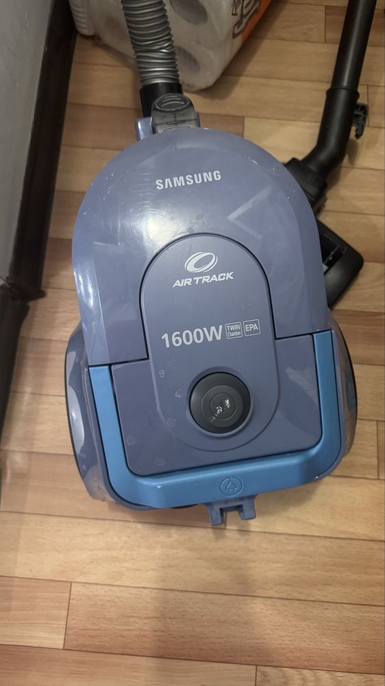 Продам пылесос Самсунг