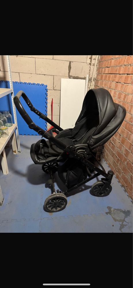 Продам коляску Anex 2в1