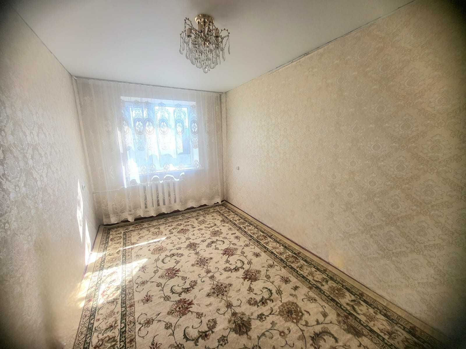 Продам 4 комнатную 6 микрорайон