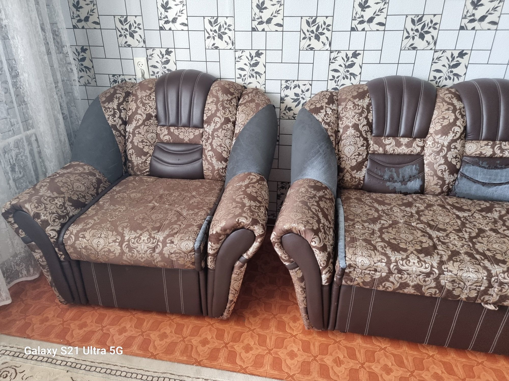 Продам диван б/у