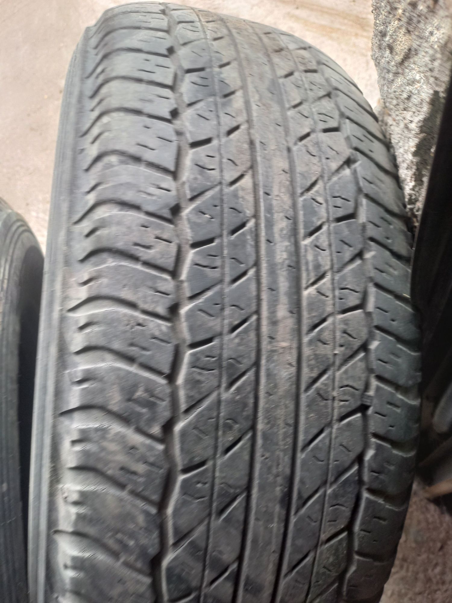 Продаётся резина 265/65 r17