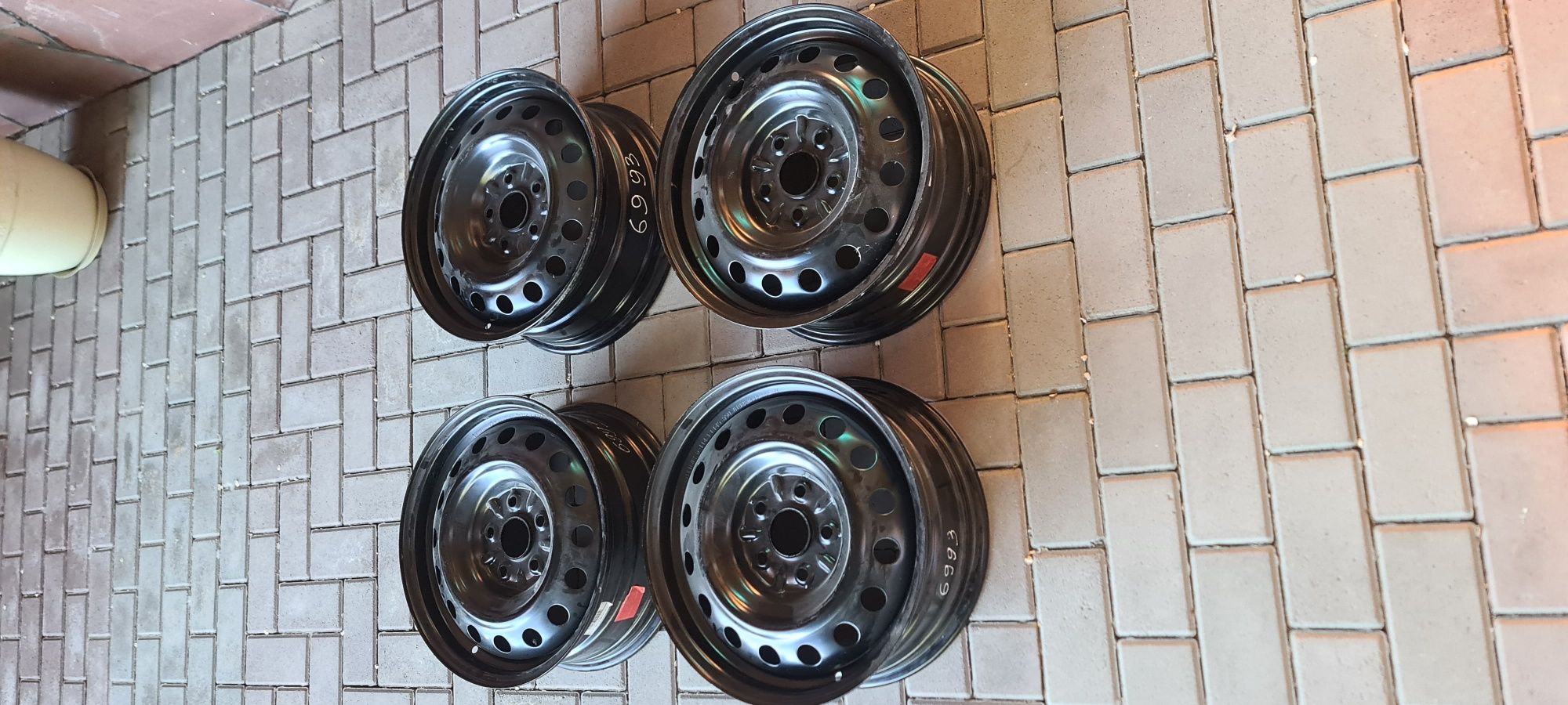 Диски Corolla 150 TREBL 7865 6.5x16/5x114.3 D60.1 ET45 черный