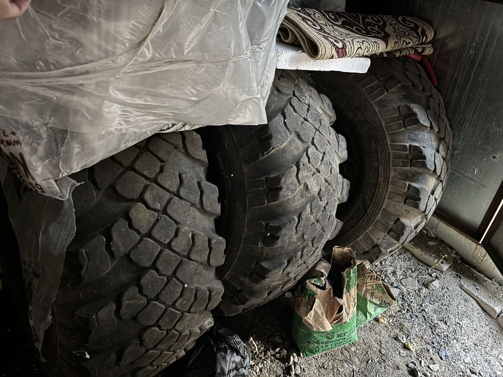 Продам шины грузовые 1200\500 508