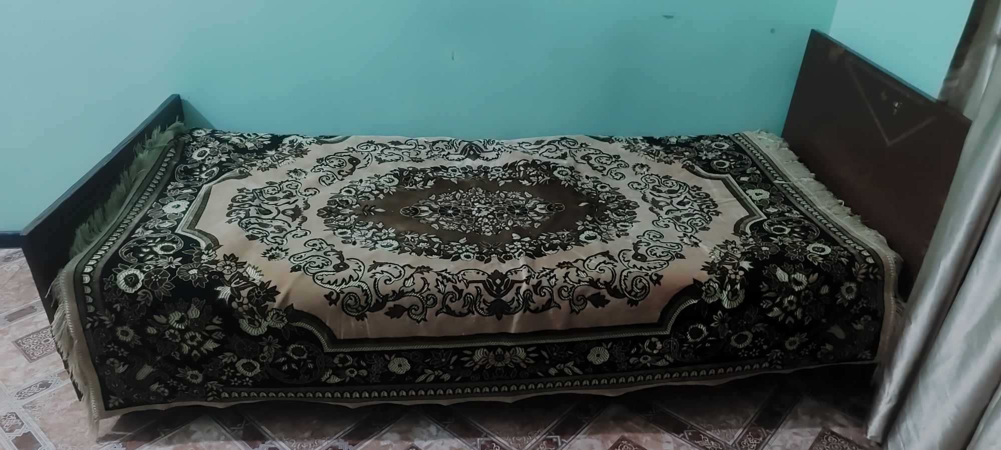Шифонер және кровать сатылады