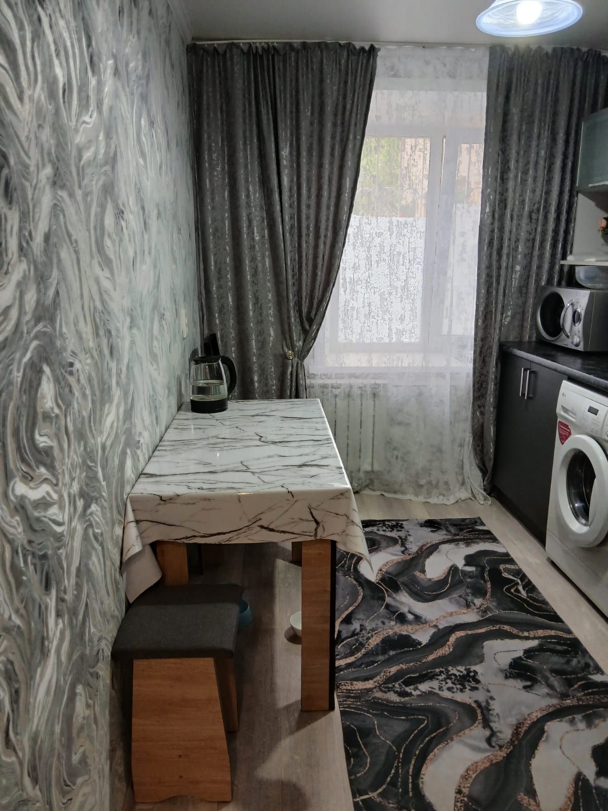 ТОРАЙГЫРОВА 53 угол Астана(Ленина).Сдам однокомнатную квартиру.