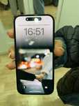 iPhone 15, 256 ГБ — 100% батарея, почти новый, есть трещина