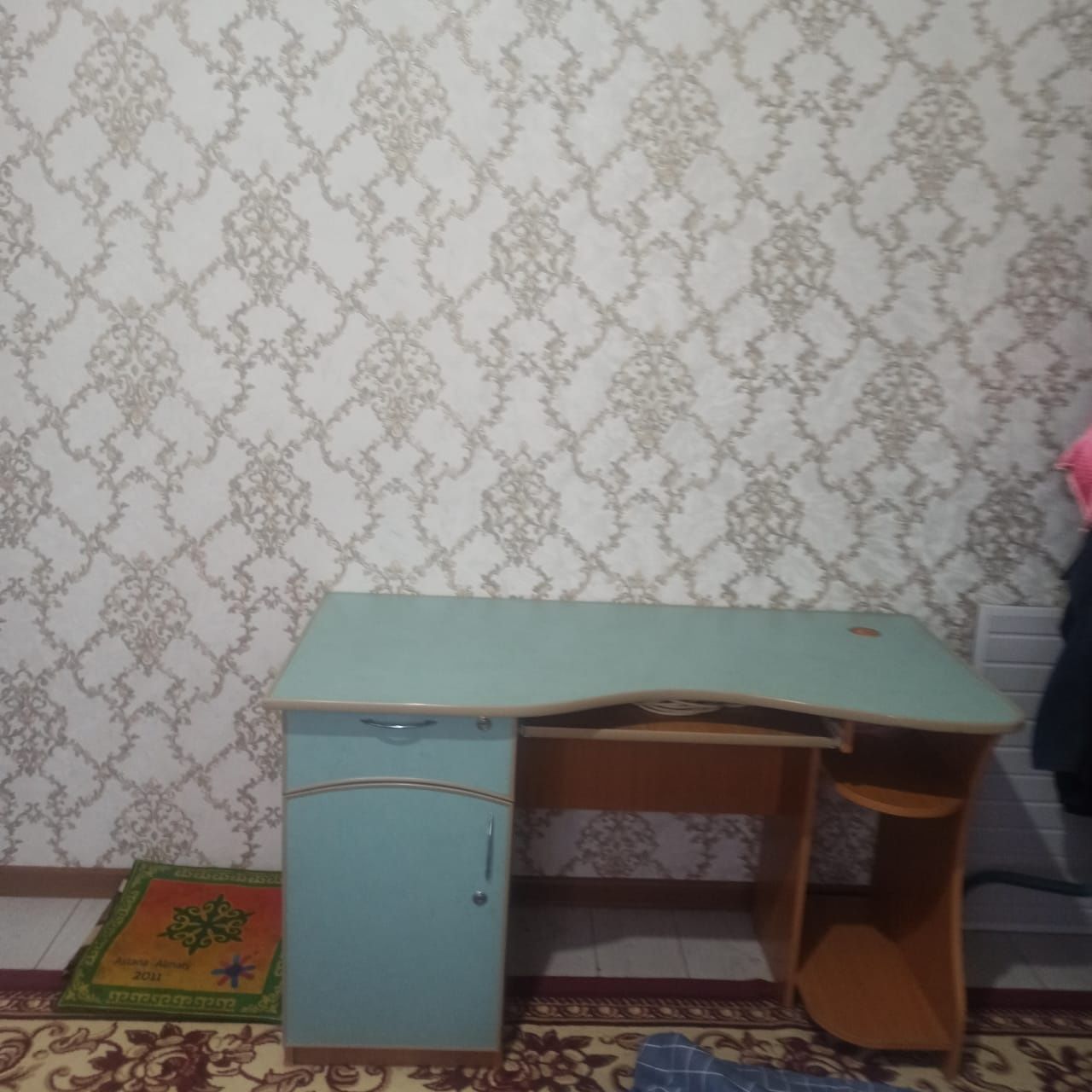 Компьютерный стол СРОЧНО
