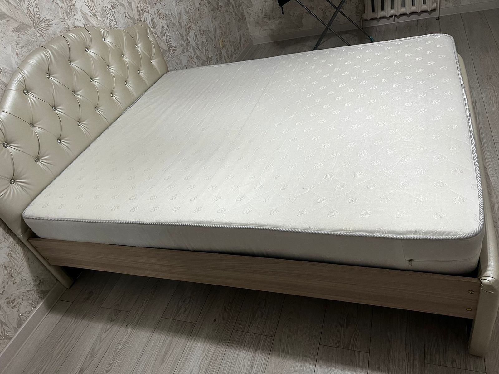 Продам кровать в отличном состоянии
