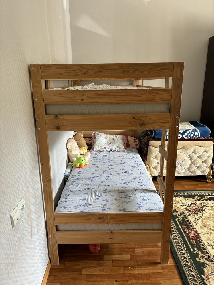 Кровать двух этажная