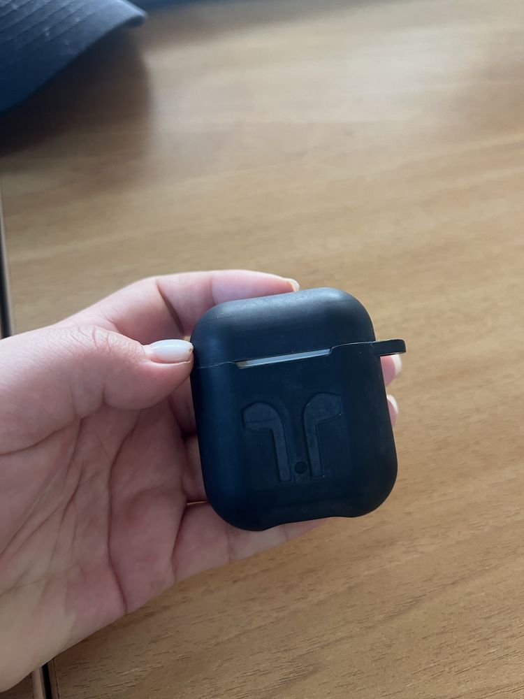 Airpods 1,2 оригинал,кейсы отдельно