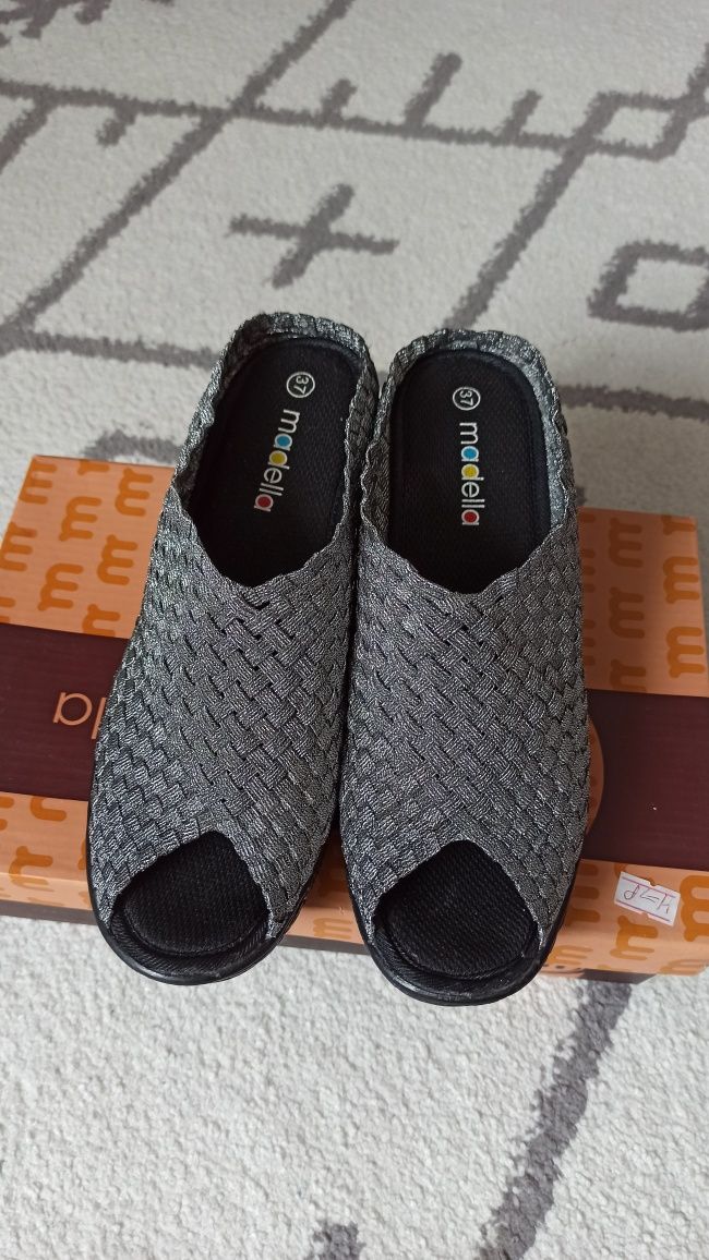 Продам сабо женское