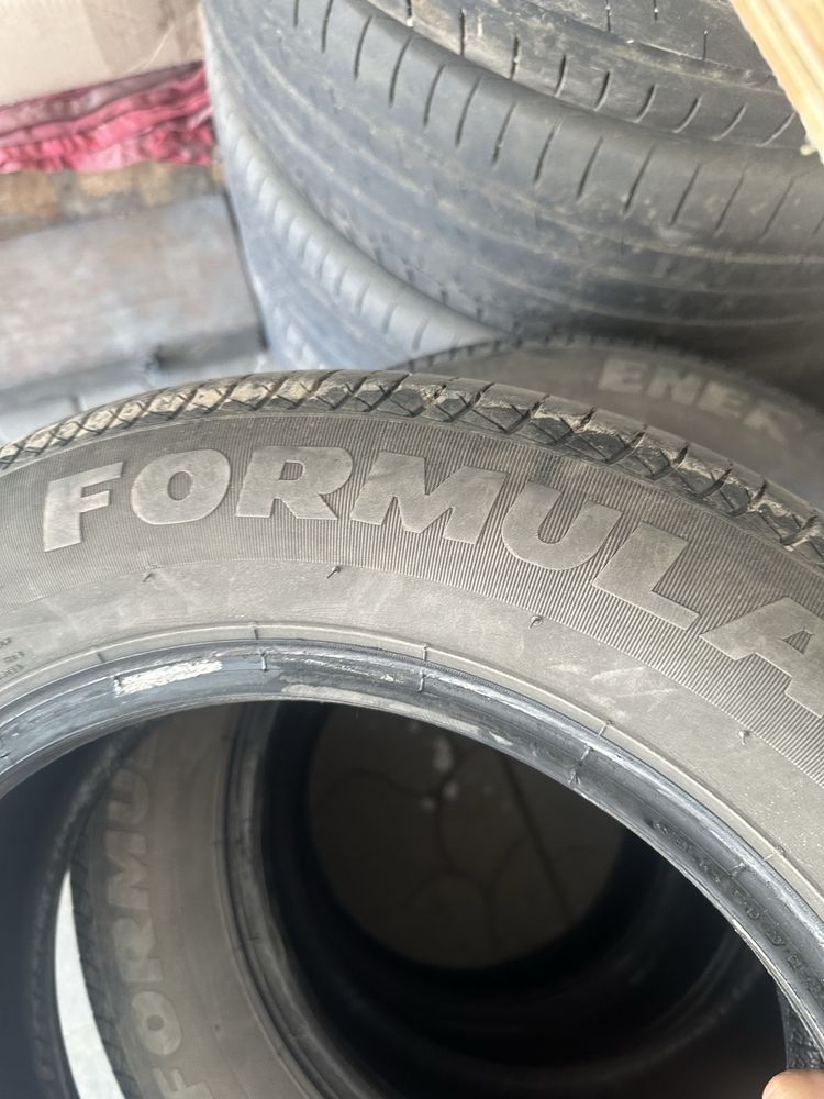 Продам комплект летних шин