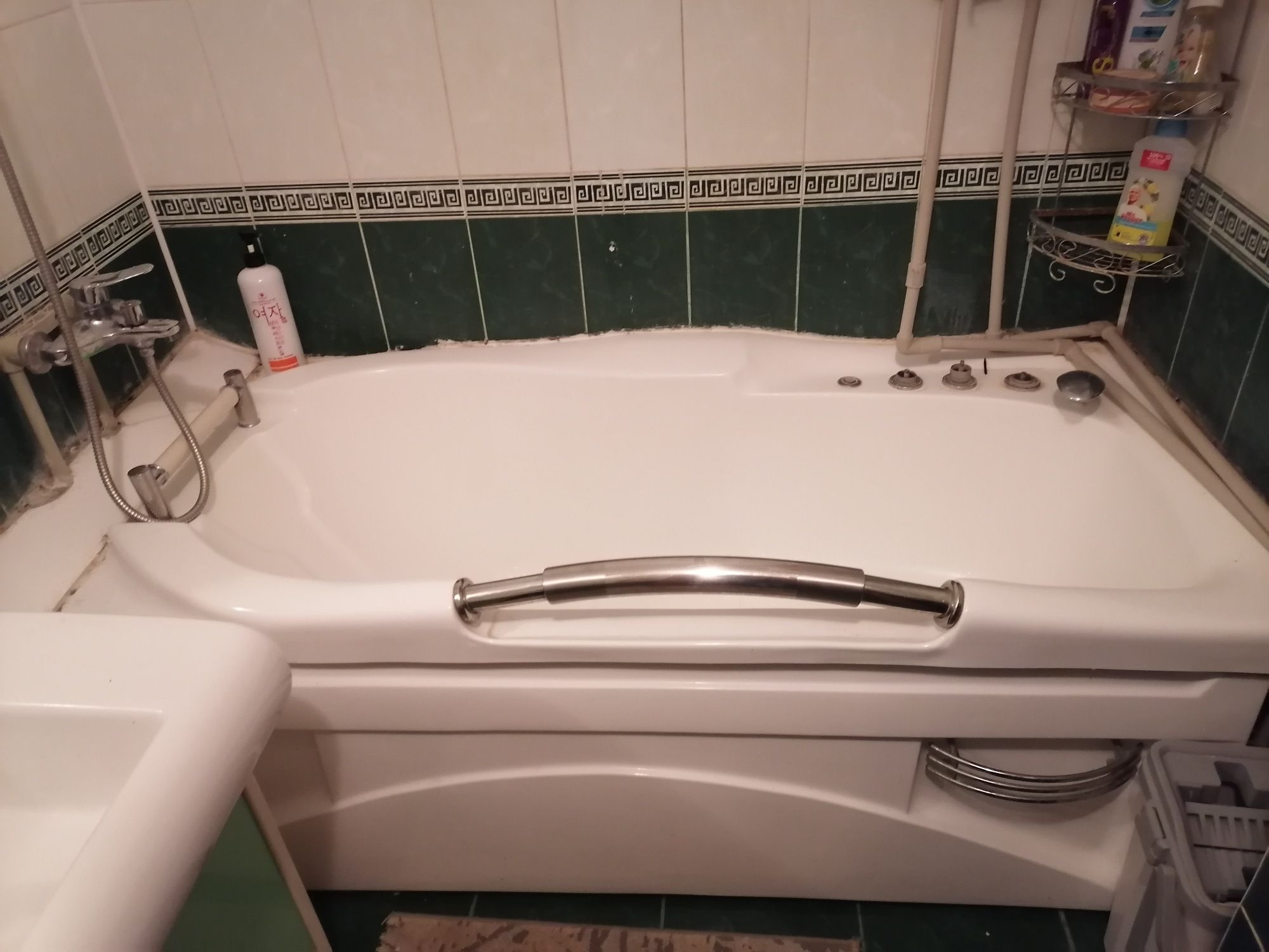 Срочно продам ванну