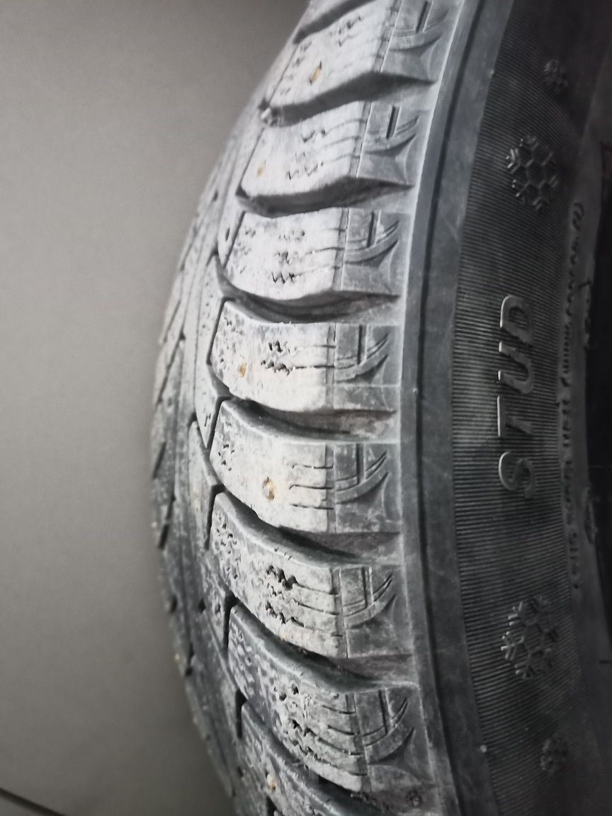 Продам шины б/у зимние