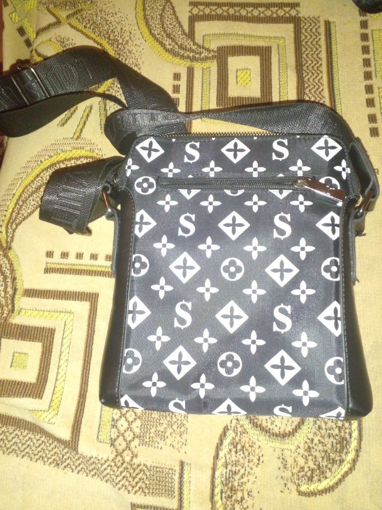 Продам сумку мужскую