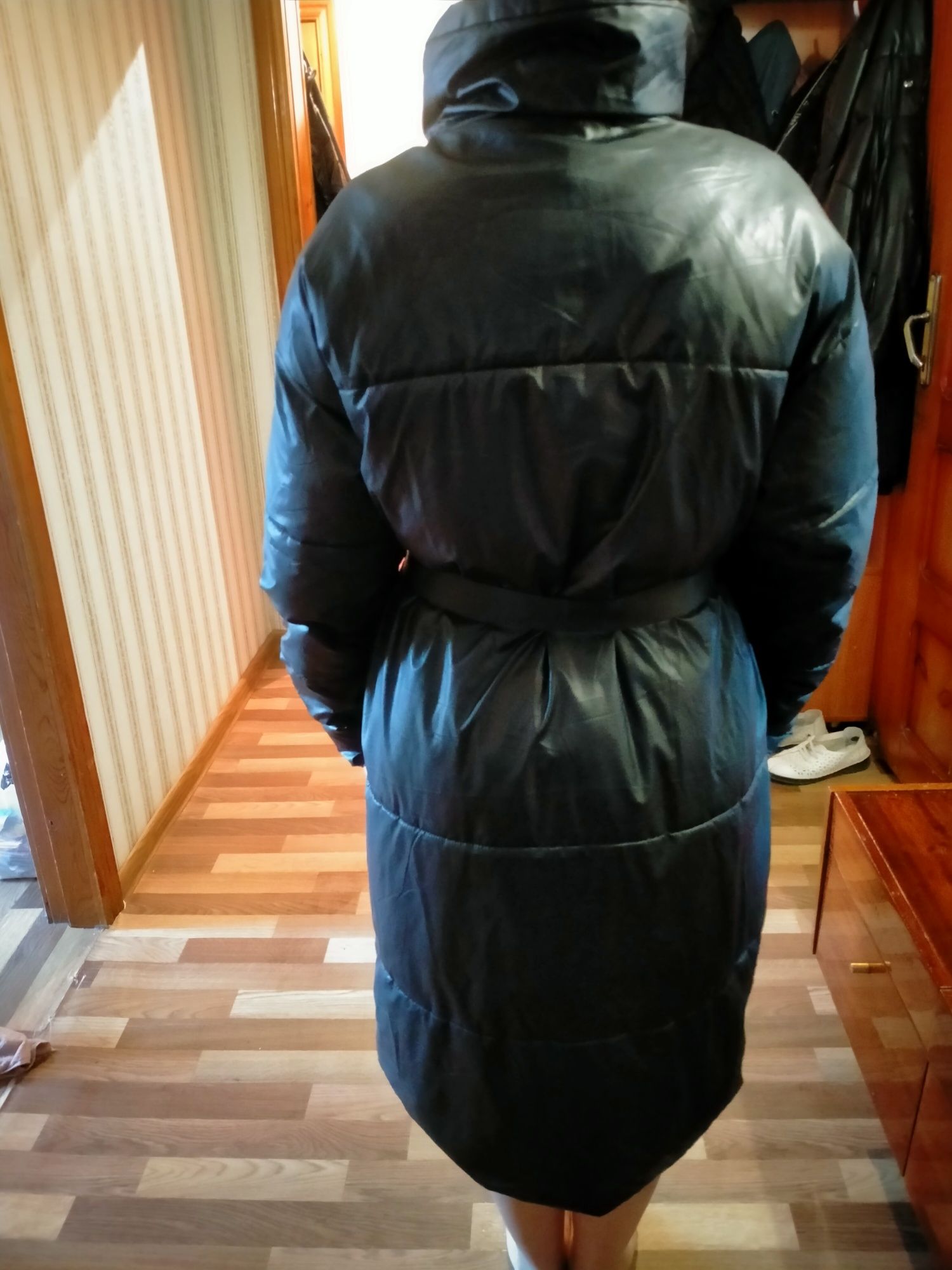 Продам женскую классную куртку